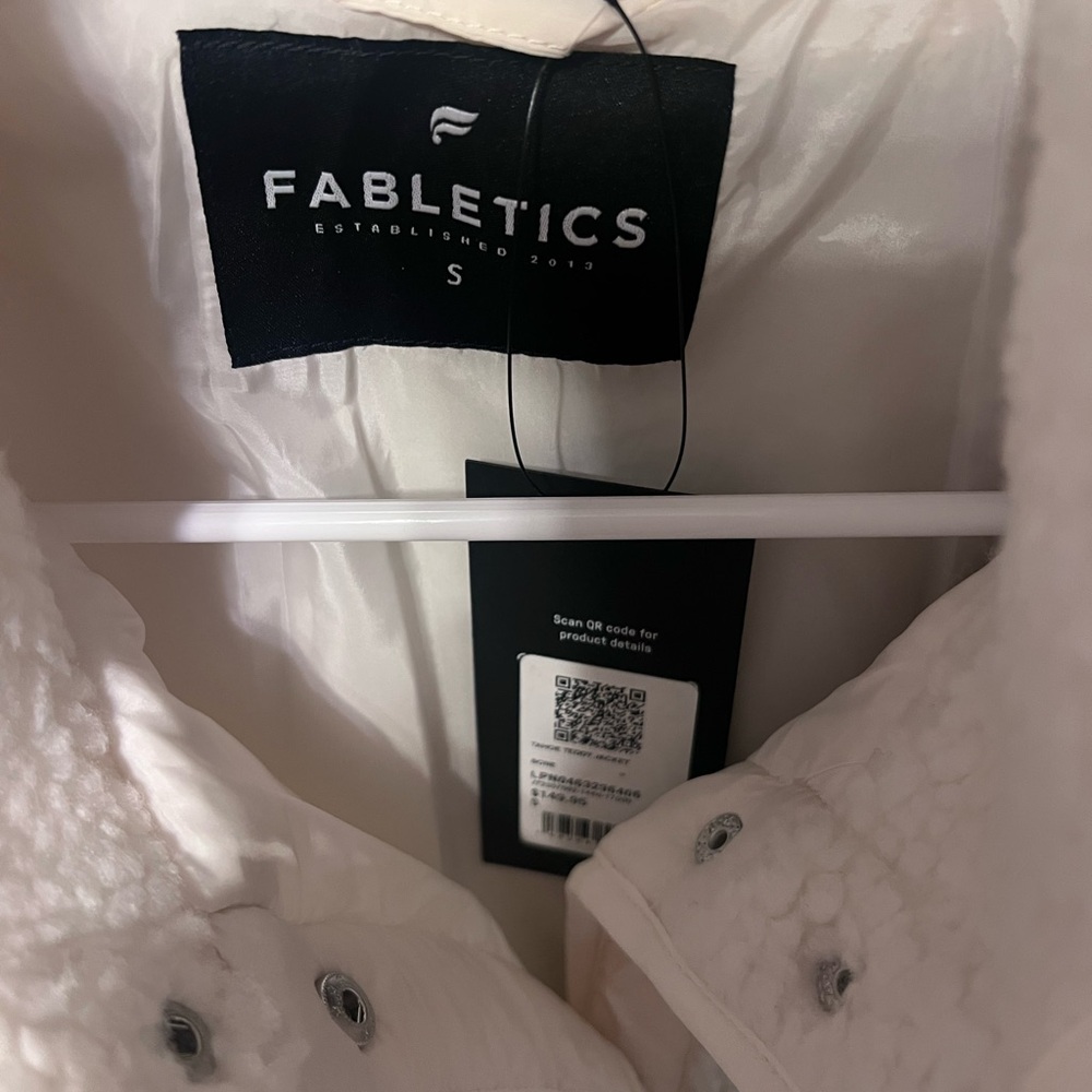 Fabletics White Textured Jacket NWT - image 3